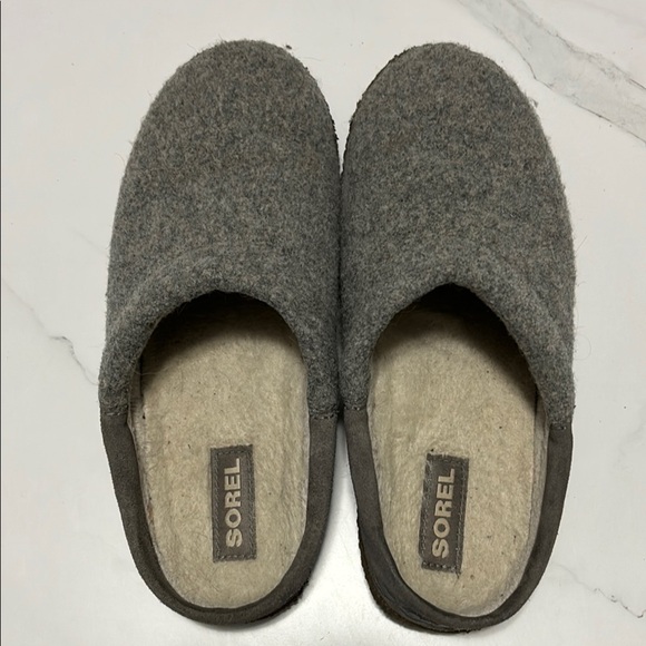 Sorel Gray Wool Slippers - Picture 5 of 6